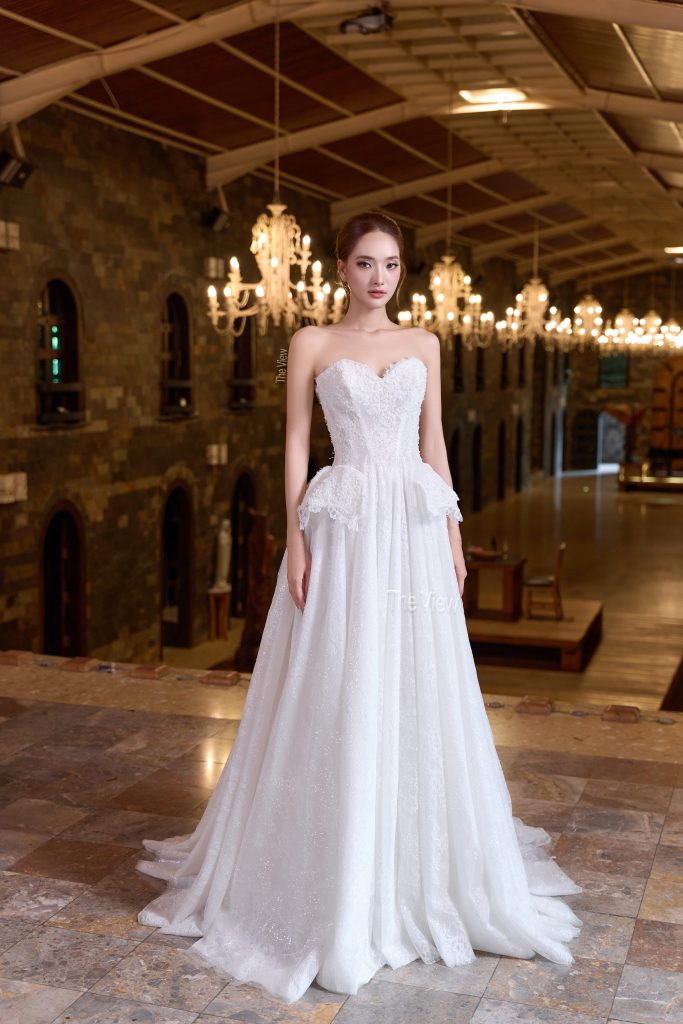 Váy Cưới Chữ A Eo Peplum 2 Vành: Che Bụng Dưới Cực Khéo, Tôn Dáng