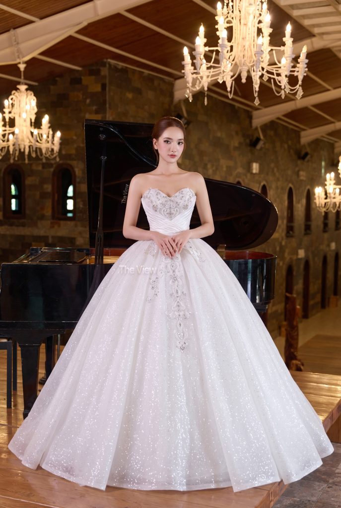 váy cưới Đính Đá kim tuyến bắt sáng cho cô dâu Đội vương miện mặc Đại lễ mã 676