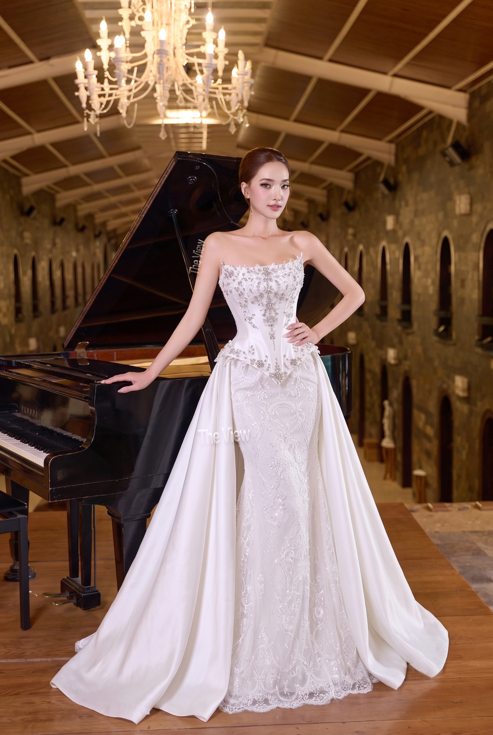 đầm cưới đuôi cá xòe đuôi đính đá cao cấp - váy cưới cúp ngực corset peplum siết eo đầm cưới đuôi cá xòe đuôi đính đá cao cấp - váy cưới cúp ngực corset peplum siết eo