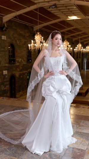 Váy Cưới Cúp Ngực Corset Dáng Suông Phối Tùng Bồng Hông Giấu Khuyết Điểm Vòng 2